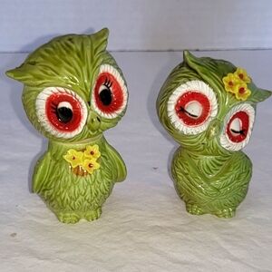 Pair Vintage 1950s Owl Salt & Pepper Shakers, green & brown